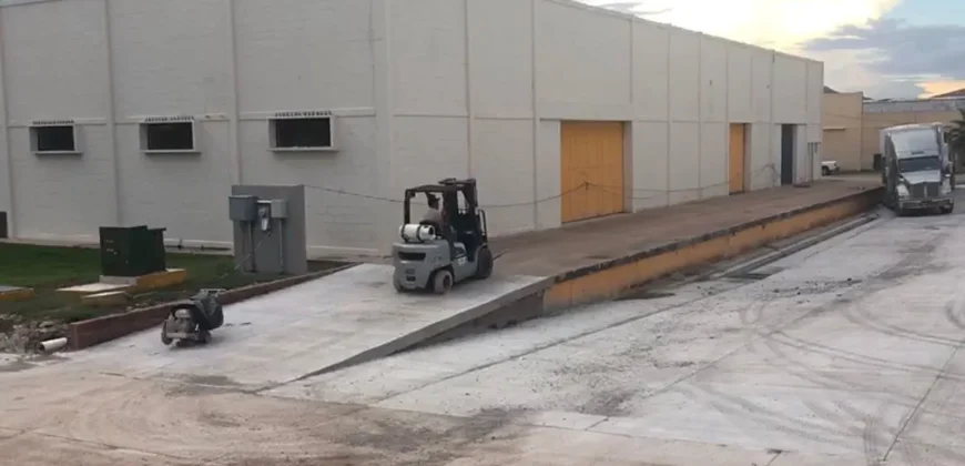 Bodegas Renta Salida a Cuauhtémoc 60 x m2 Cesanc GL1