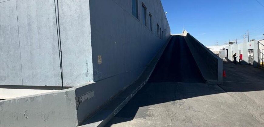 Propiedad Comercial en Renta – 1,100,000 – Av Paseo Triunfo de La República, Cd. Juárez